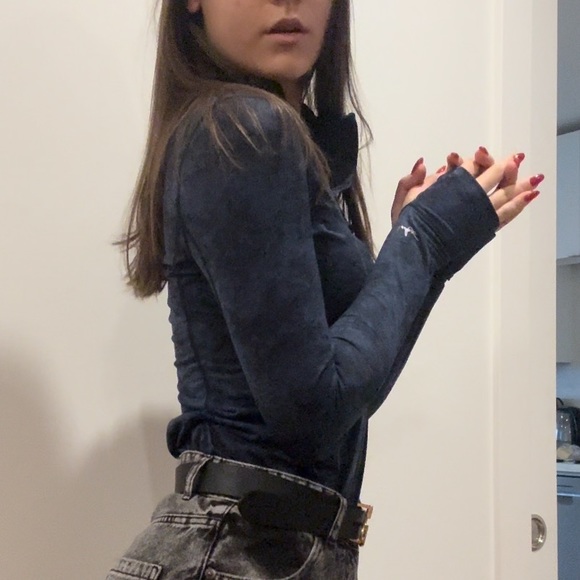 Blue thermal shirt with sleeves for sale! - Picture 2 of 4